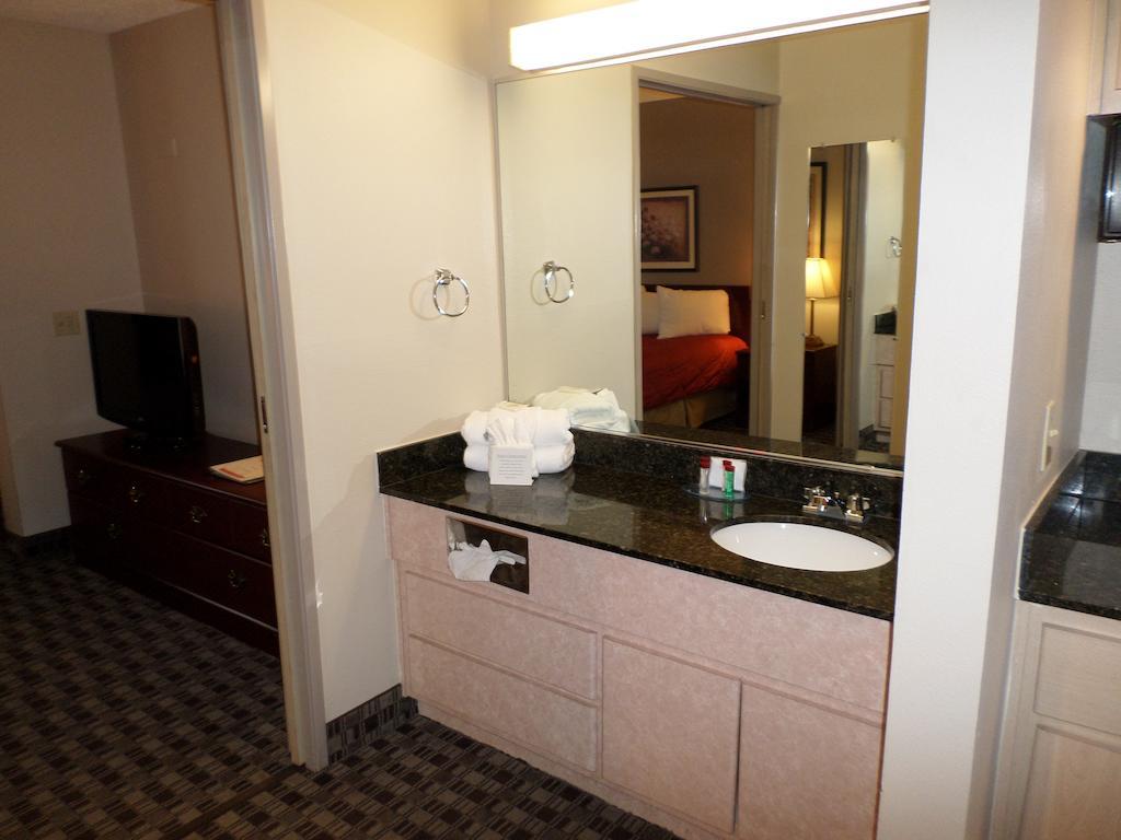 Wingate By Wyndham Canton-Hall Of Fame Zimmer foto